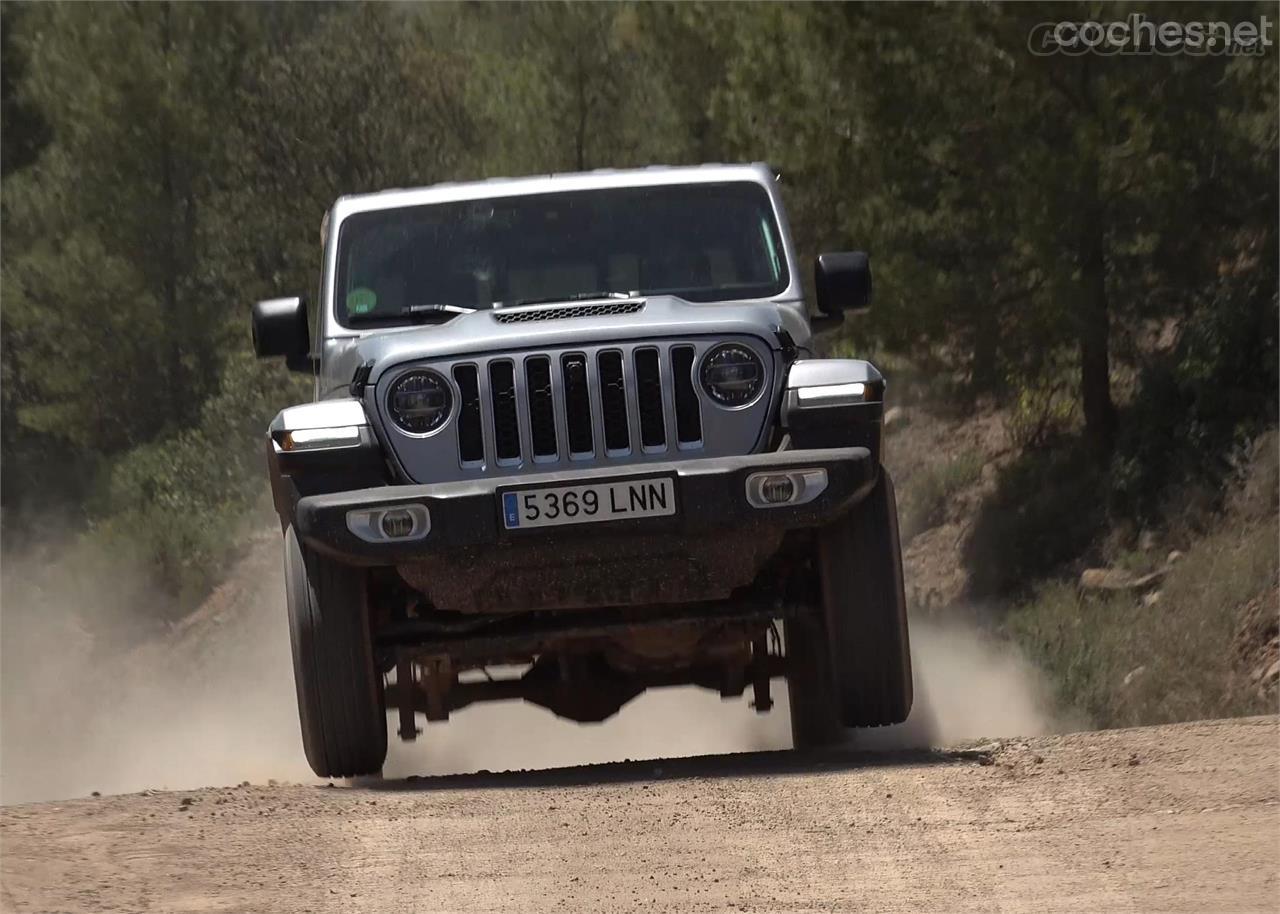 La apariencia del Jeep Gladiator es poderosa; y no engaña. 