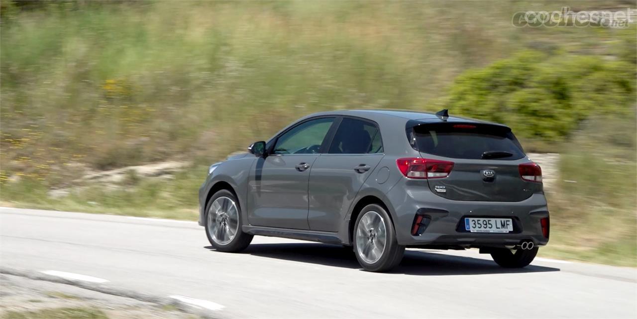 Sin ser un coche extremadamente ágil, el Kia Rio de 120 CV se defiende bien en todo tipo de terrenos con una suspensión equilibrada.