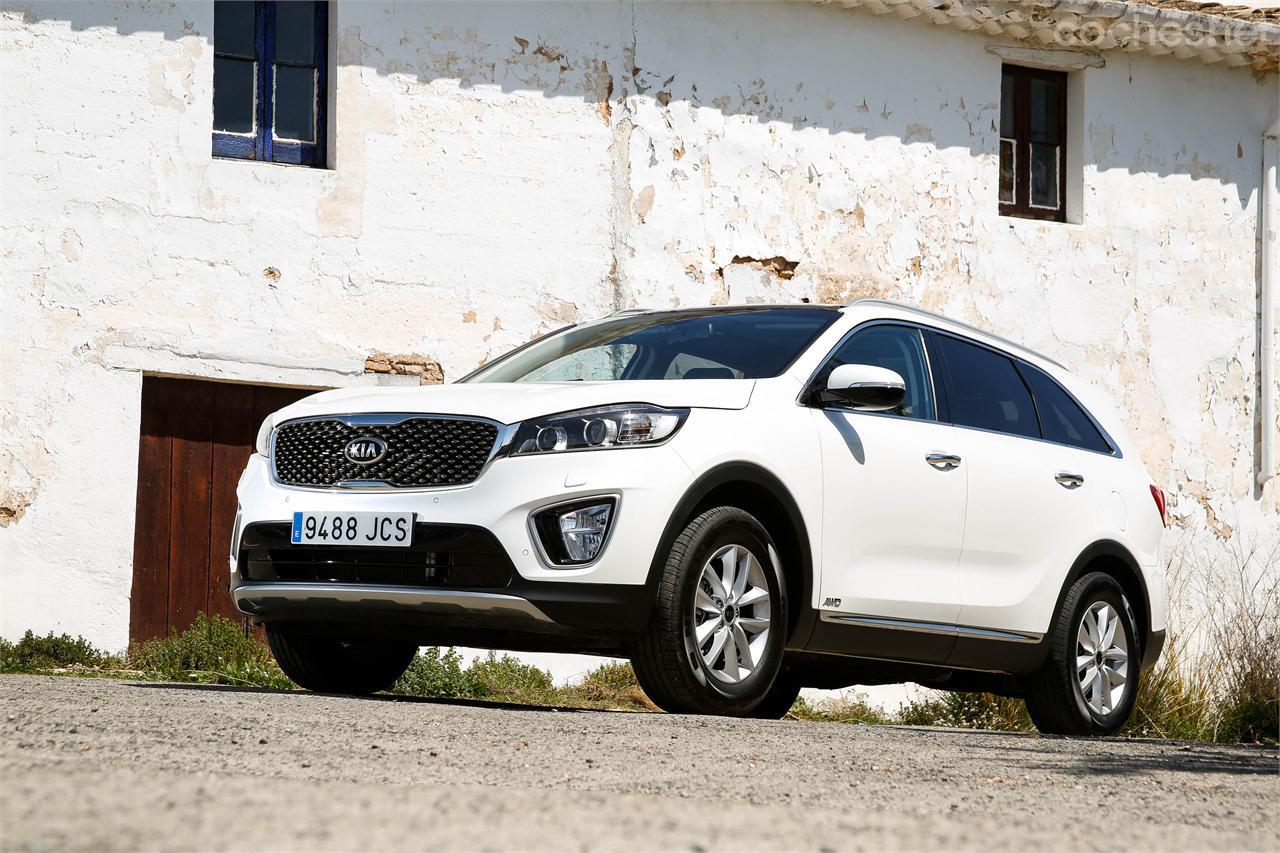 La tercera generación del Kia Sorento tiene una carrocería con nuevas formas más impactantes y sugerentes. (Fotos:Asensi Carricondo) 