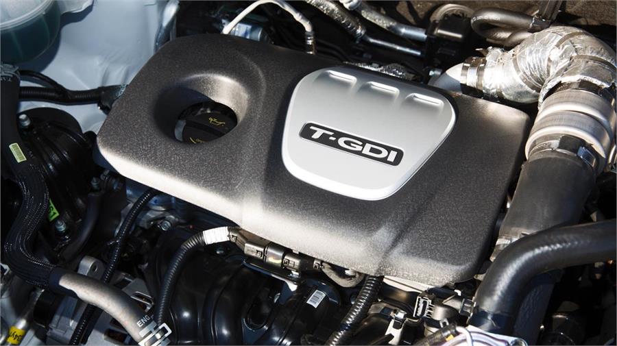 El motor de gasolina T-GDi de 1,6 litros y 177 CV tiene un excelente rendimiento gracias a su notable elasticidad.