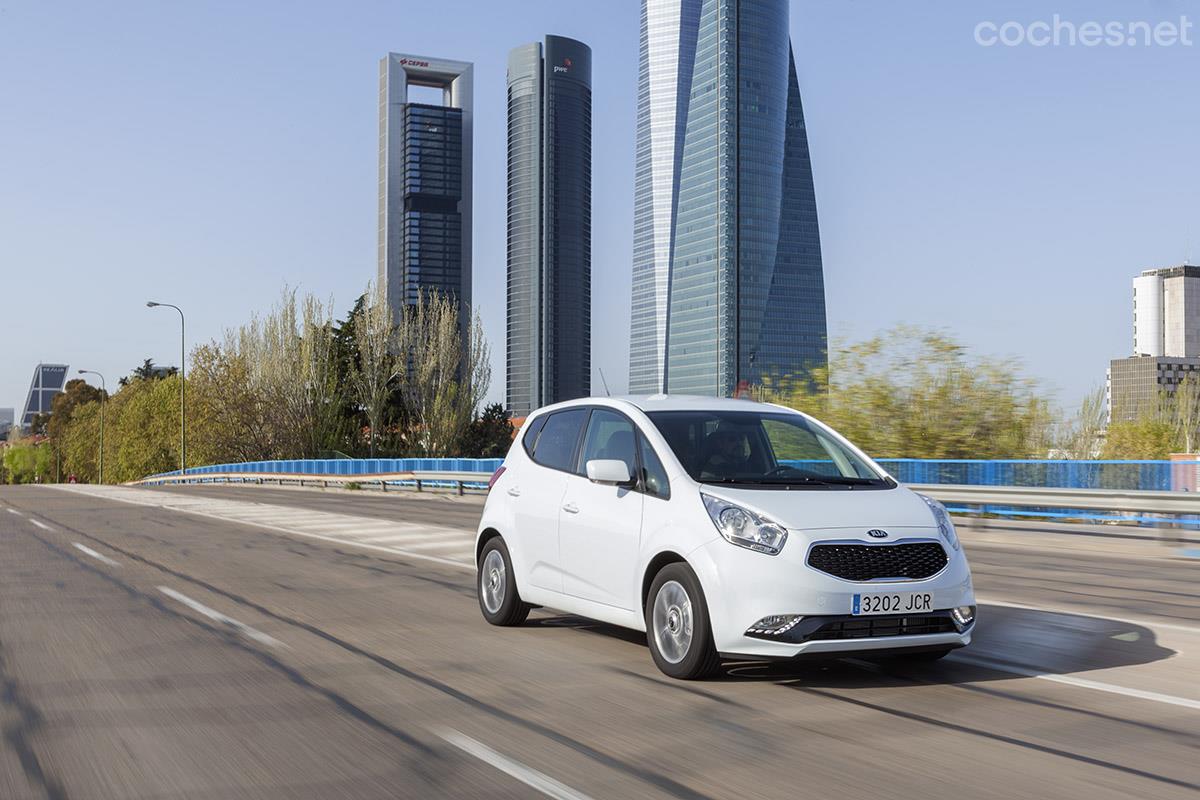 Sus cotas lo hacen un coche muy vivo entre el tráfico urbano. Lástima que el gasolina más potente gaste mucho en ciudad.