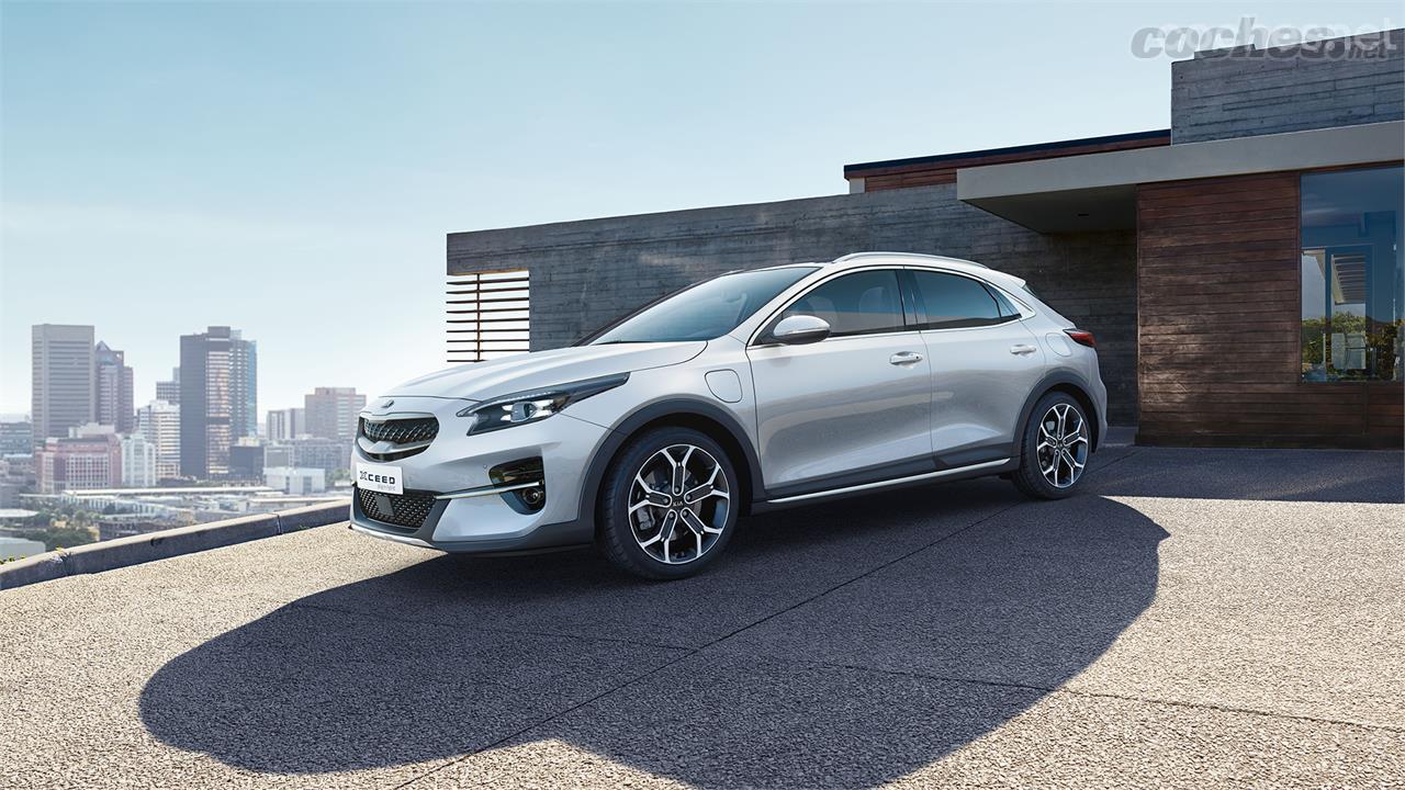 El Kia XCeed híbrido enchufable se empieza a vender a partir de abril en España. 