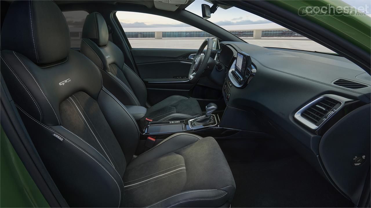 KIA XCeed - Sports seats are the main difference between the GT-Line and the rest of the Kia XCeed 2022 range
