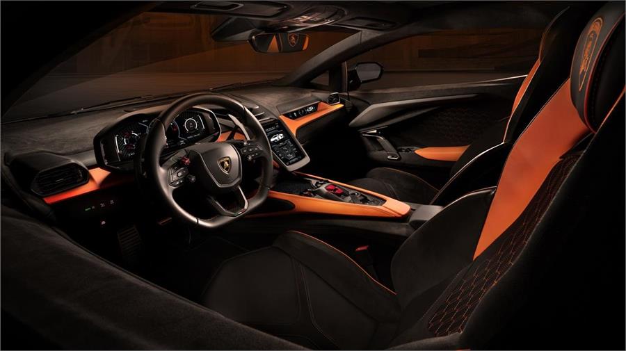 El Lamborghini Revuelto cuenta con 13 ajustes dinámicos que permiten exprimir al máximo las capacidades de este superdeportivo.
