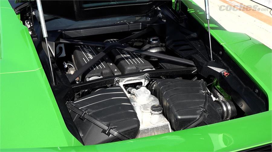 El motor V10 de 5,2 litros da 640 CV y es toda una obra de arte de ingeniería. 