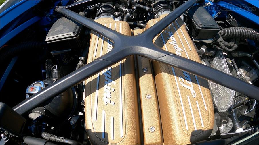 La pieza clave del Huracán STO es su motor V10 atmosférico de 5,2 litros que declara 640 CV.