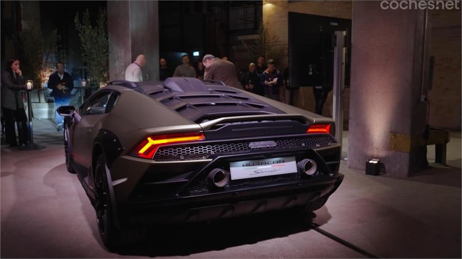 Esta versión del Lamborghini Huracán EVO más campera tiene mayor altura libre y neumáticos específicos para el fuera de carretera. 