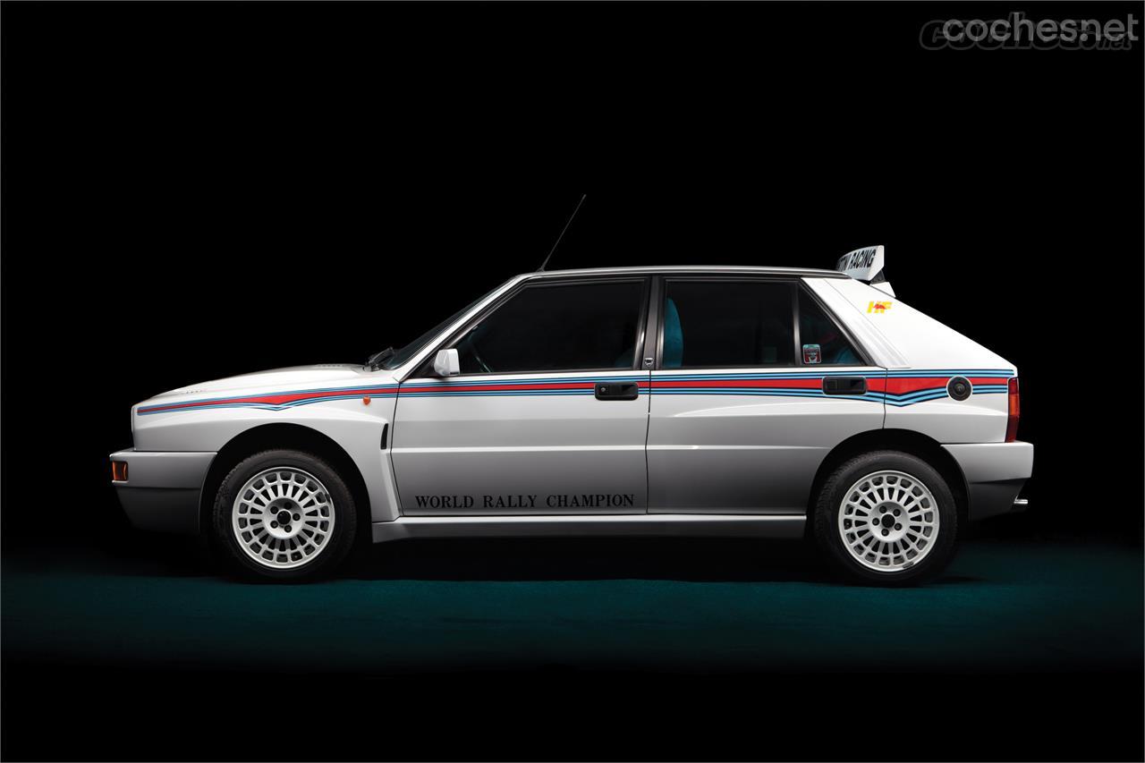 En 1992 Lancia lanzó una serie limitada a 310 unidades del Delta HF Integrale de calle bautizado como 6 World Rally Champion, blanco con los colores de Martini Racing.