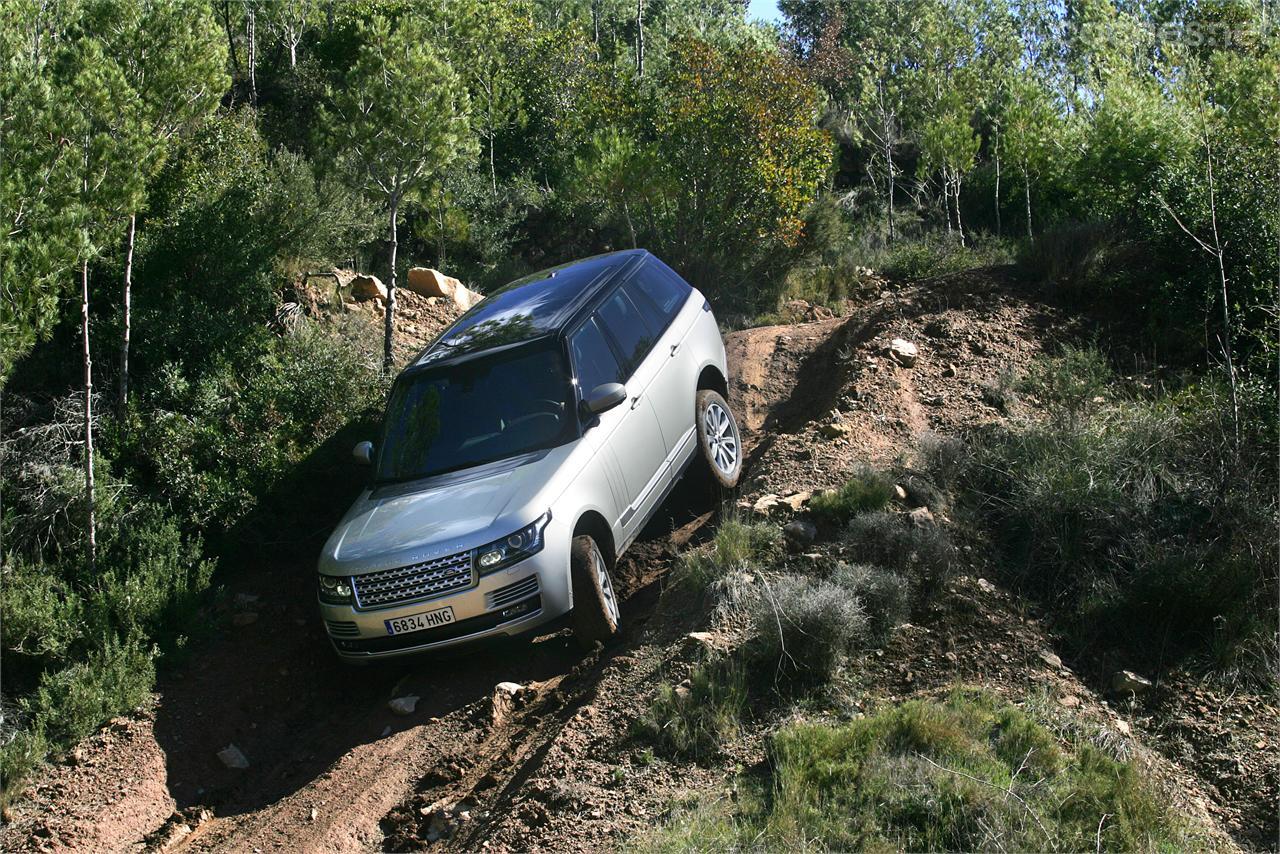 El control de descensos permite bajar sin problemas, incluso con barro.