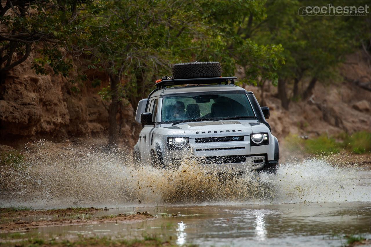 Según el presupuesto disponible, puede pedirse opcionamente alguna de las versiones del Terrain Response, una de ellas personalizable en varios parámetros para optimizar el uso off-road. 