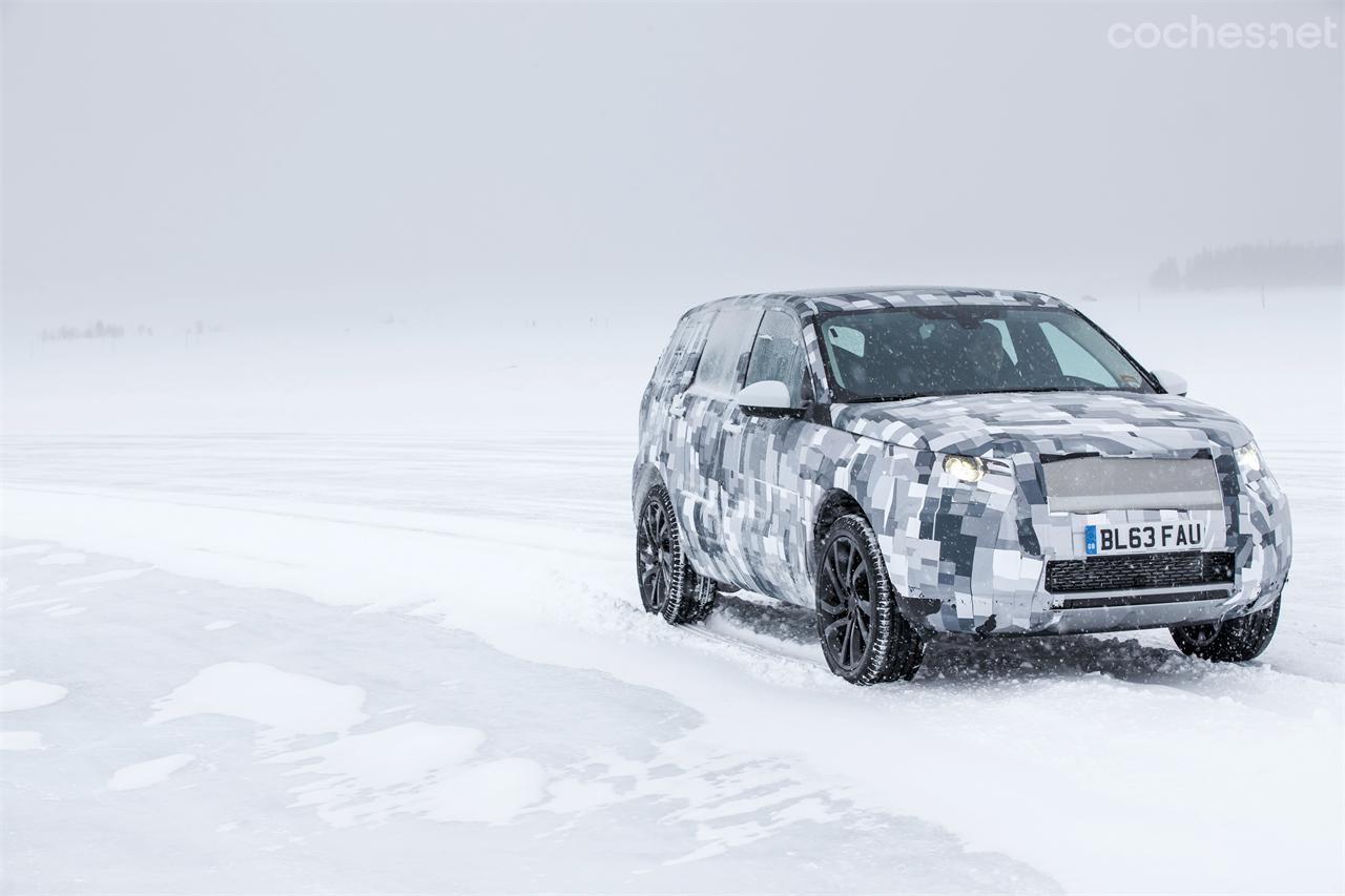 Ninguna superficie se le ha "atragantado" al nuevo Land Rover Discovery Sport.