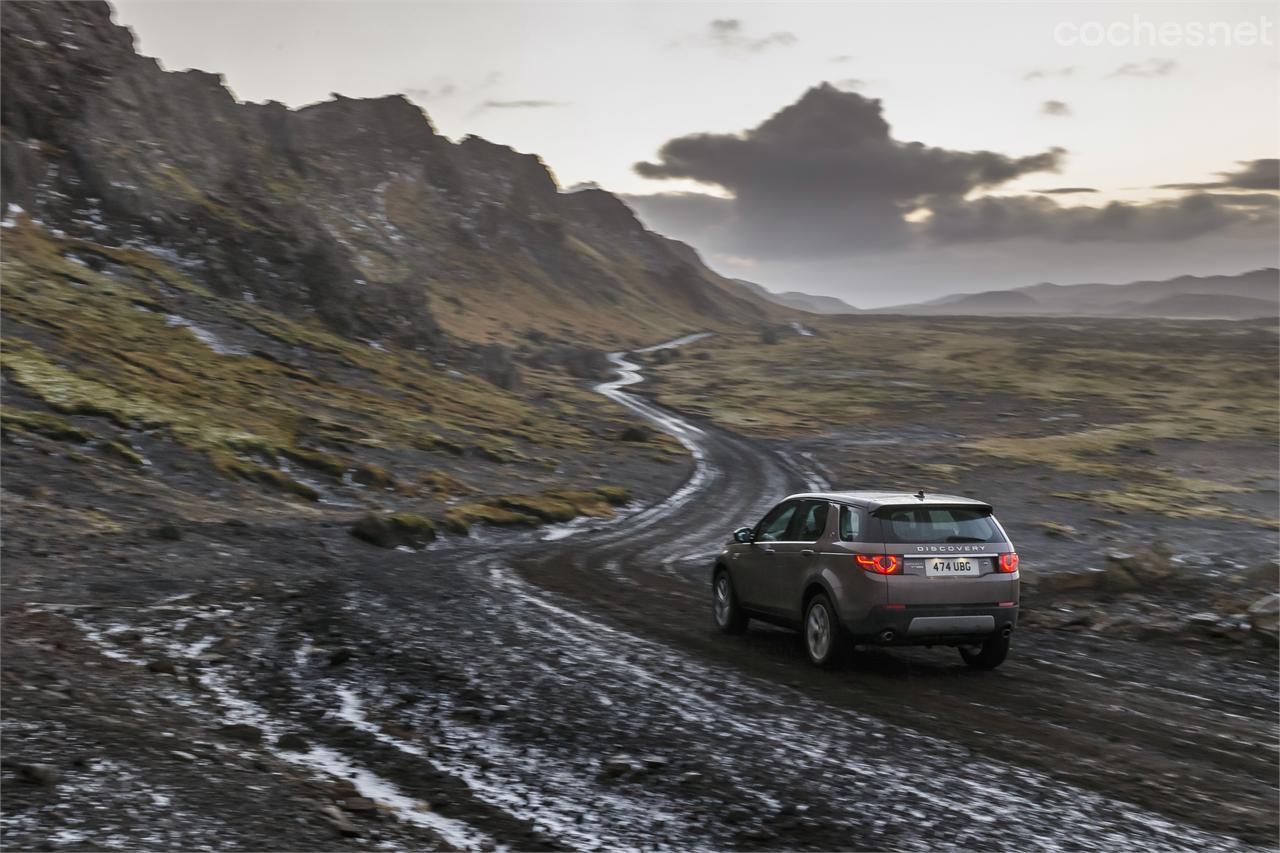 No pudimos probar en off-road el coche tal como estaba previsto pero ya os adelanto que cuando tengamos una unidad de pruebas haremos todoterreno a tope con ella.