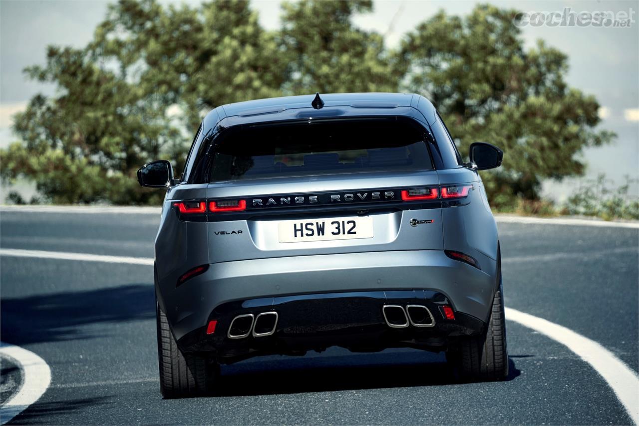 Con el motor V8 de 5.0 y 550 CV, el Range Rover Velar SVA acelera de 0 a 100 en sólo 4,5 segundos y puede alcanzar los 274 km/h de velocidad punta.