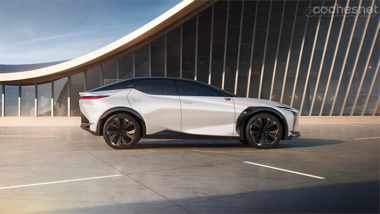 El Lexus LF-Z Electrified no llega a 5 metros de longitud, por lo que servirá de base para un futuro compacto con formas cupés. 