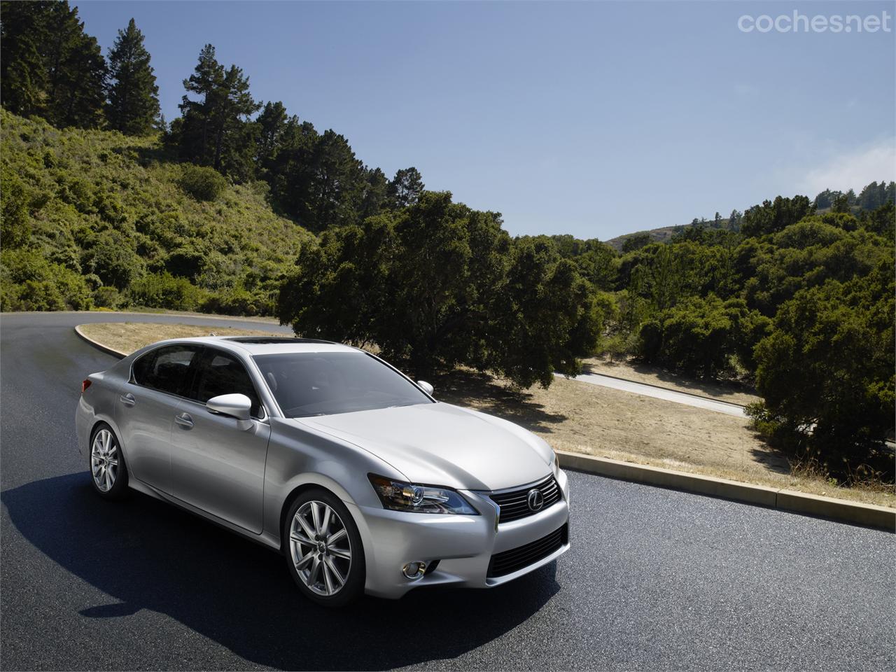 Lexus GS 450h: Berlina premium full hybrid