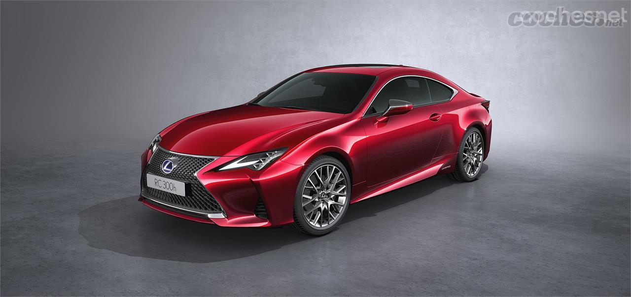 Lexus RC 300h 2019: Ligero lavado de cara