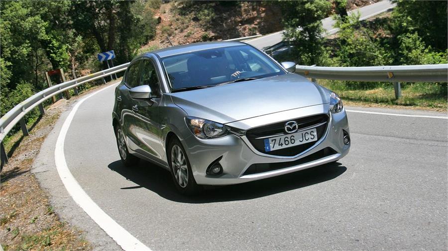 El Mazda2 Style + es el que se presenta como más equilibrado de los seis en cuanto a la dotación de fábrica. 