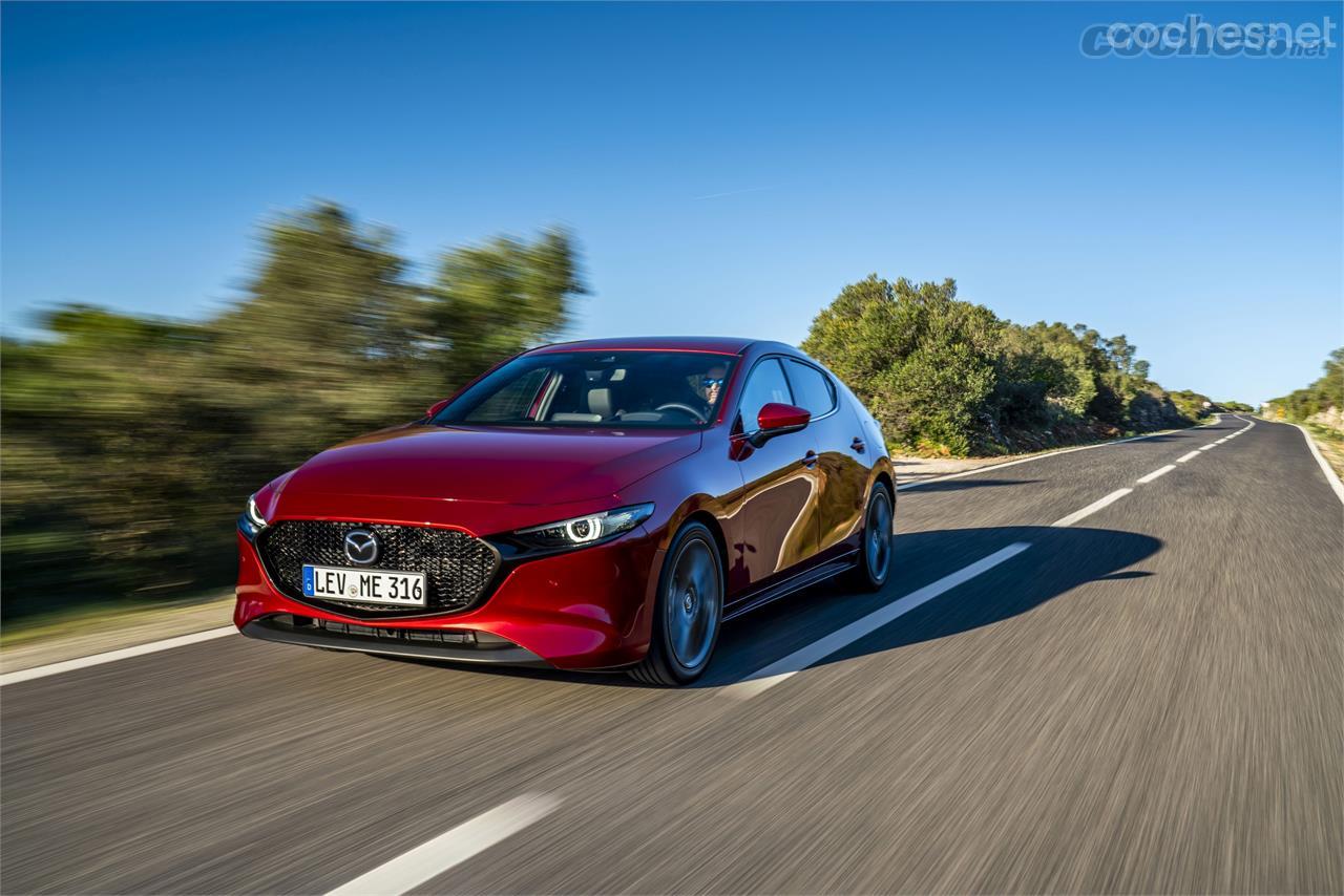 Por ahora, el motor más potente es el Skyactiv-G de gasolina, con 122 CV.