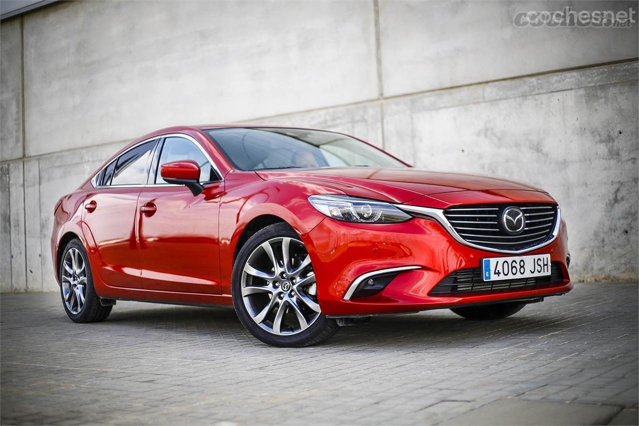 El Mazda 6 es un coche atractivo estéticamente y la marca se ha centrado en mejorarlo técnicamente.