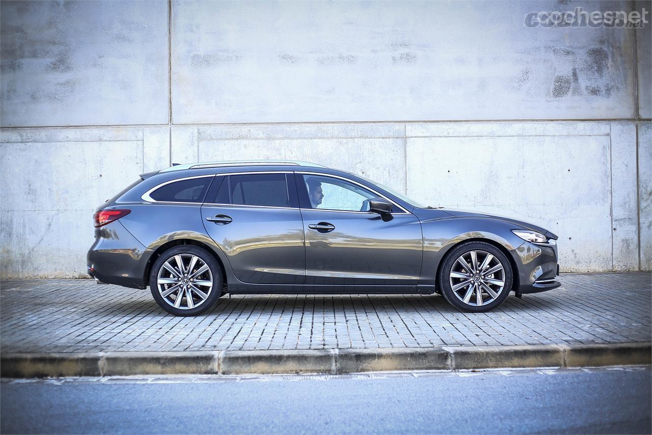 El Mazda6 Wagon tiene un precio de partida de 30.375 euros. Nuestra unidad de pruebas cuesta 35.845 euros.