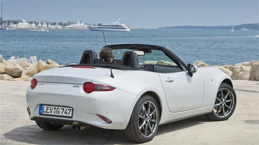 Mazda ha registrado en torno a 950.000 unidades vendidas en todo el mundo del pequeño roadster biplaza.