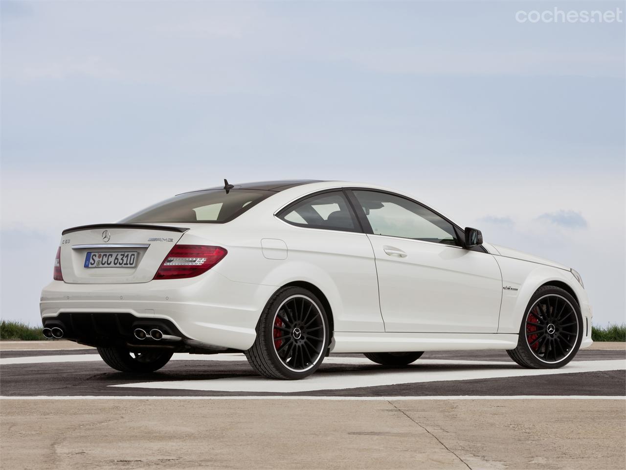 Mercedes-Benz C63 AMG Coupé