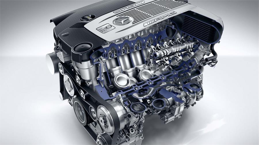 Mercedes-Benz cuenta con una larga tradición de mecánicas V12 Biturbo, no en vano, los produce desde el año 2003.