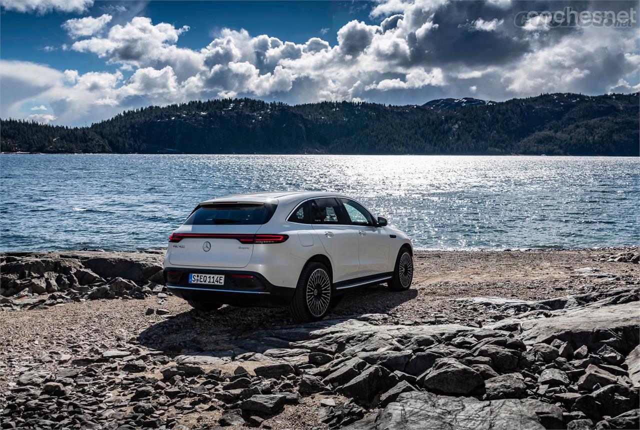 Su diseño, discreto hasta cierto punto, debería hacerlo atractivo para la clientela habitual de Mercedes-Benz.