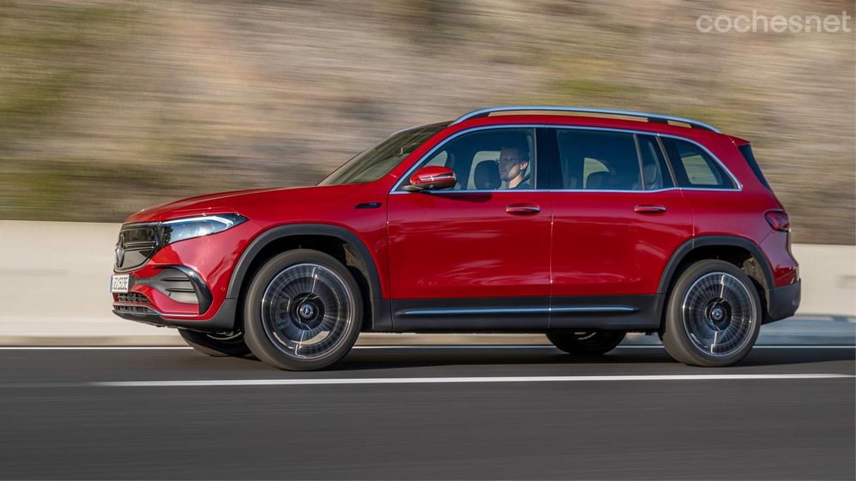 MERCEDES-BENZ AMG GT - Both the EQB 300 and 350 have two electric motors, one for each axle.