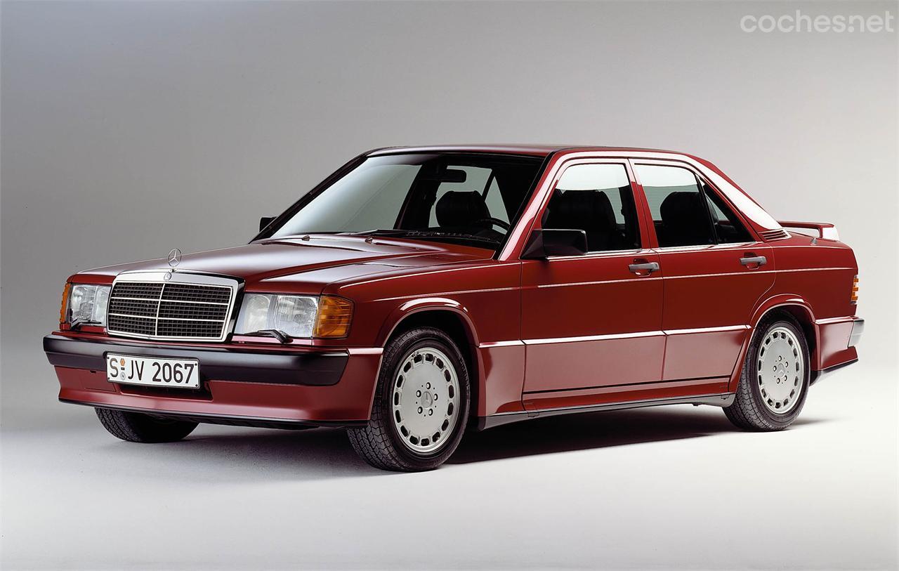 El Evo II como su nombre indica era la segunda evolución del 190 E 2.5 16v que Mercedes-Benz comercializó entre 1988 y 1993.