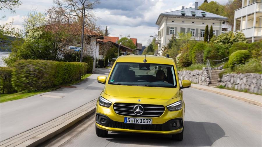 El Mercedes-Benz Clase T acaba de salir a la venta en el mercado español, y las primeras unidades llegarán en junio.