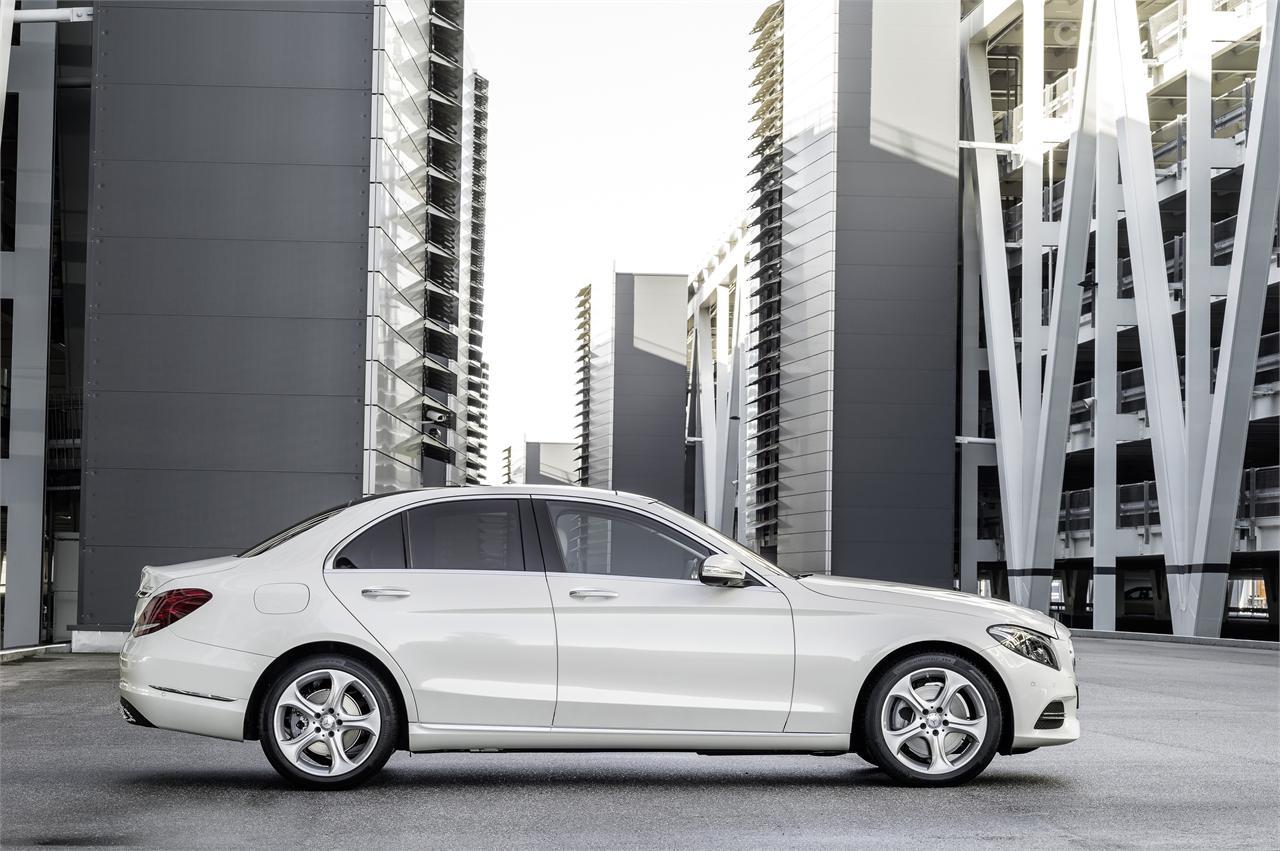 Mercedes combinará el 1.6 diésel con su cambio automático de 7 velocidades.