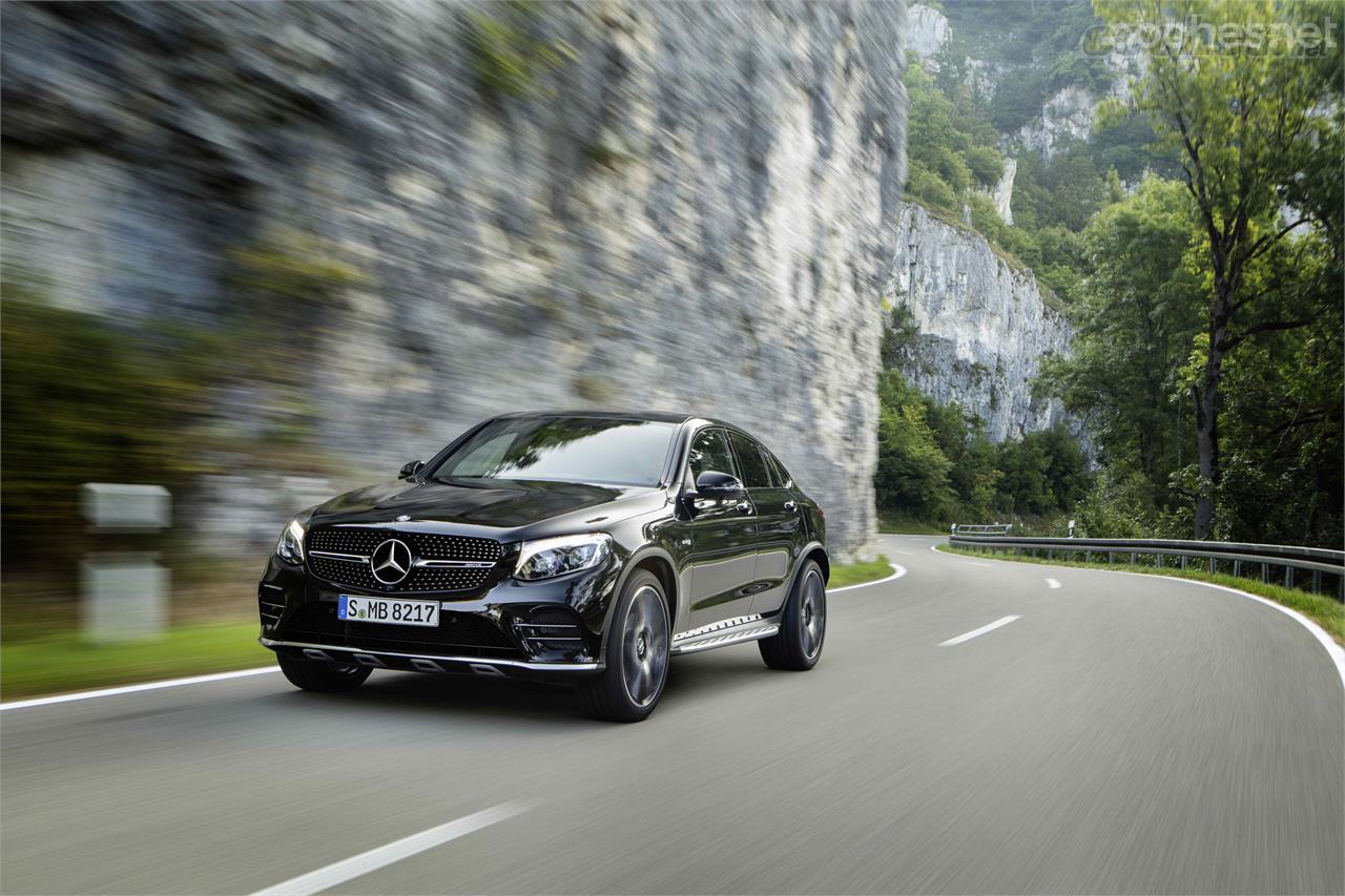 El Mercedes-AMG GLC 4Matic Coupé es la variante más potente y deportiva de la gama GLC. 