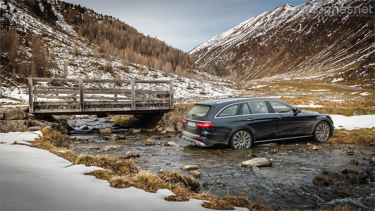 El Mercedes-Benz E 220 d All-Terrain llegará en marzo de 2017. No sabemos sus precios todavía, pero sí nos los podemos imaginar...