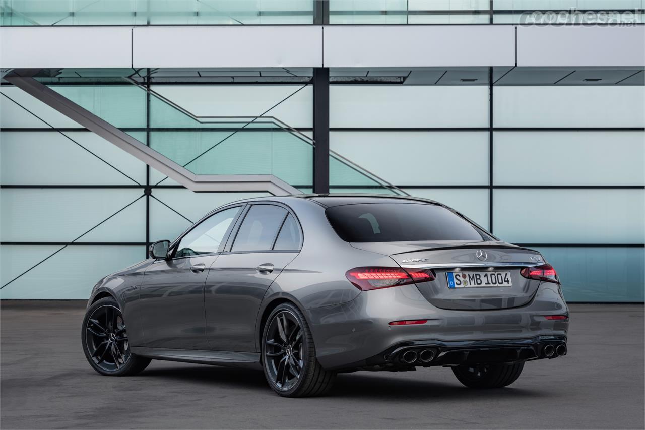 La versión AMG E 53 es, a la espera de la llegada de la inevitable variante 63 con motor V8 de 4 litros, el Clase E más potente de la gama.