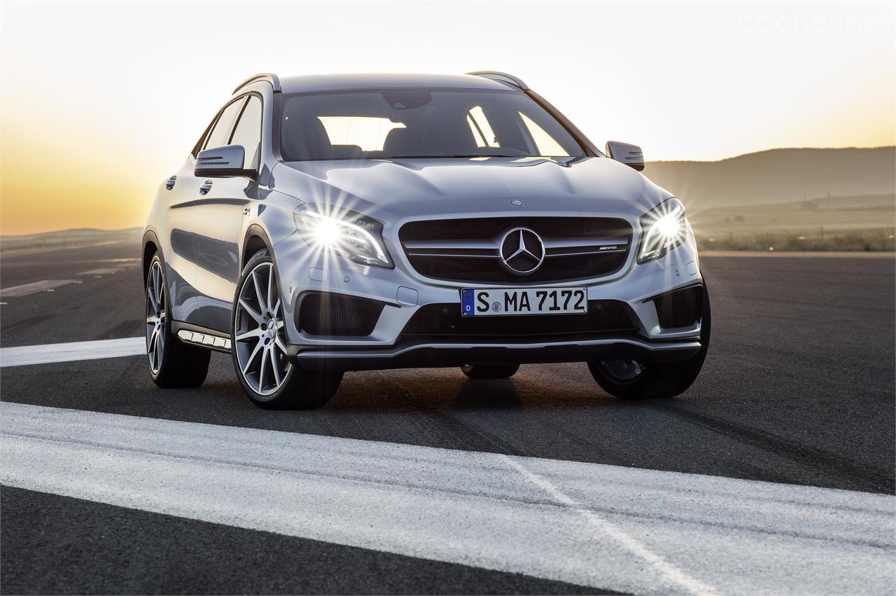 Vídeo: Mercedes-Benz GLA 45 AMG