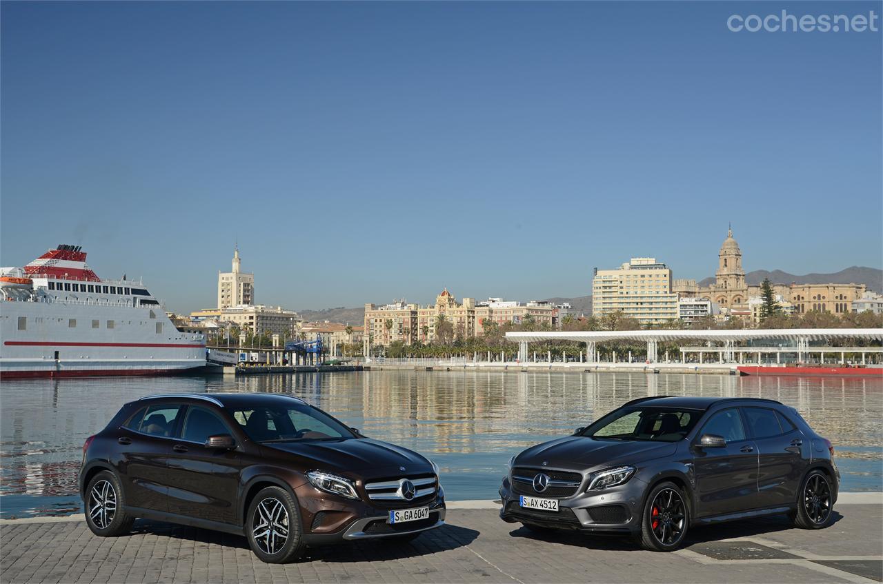 El coche marrón lleva el acabado Style mientras que el de la derecha es un Urban. El diseño frontal cambia notablemente.