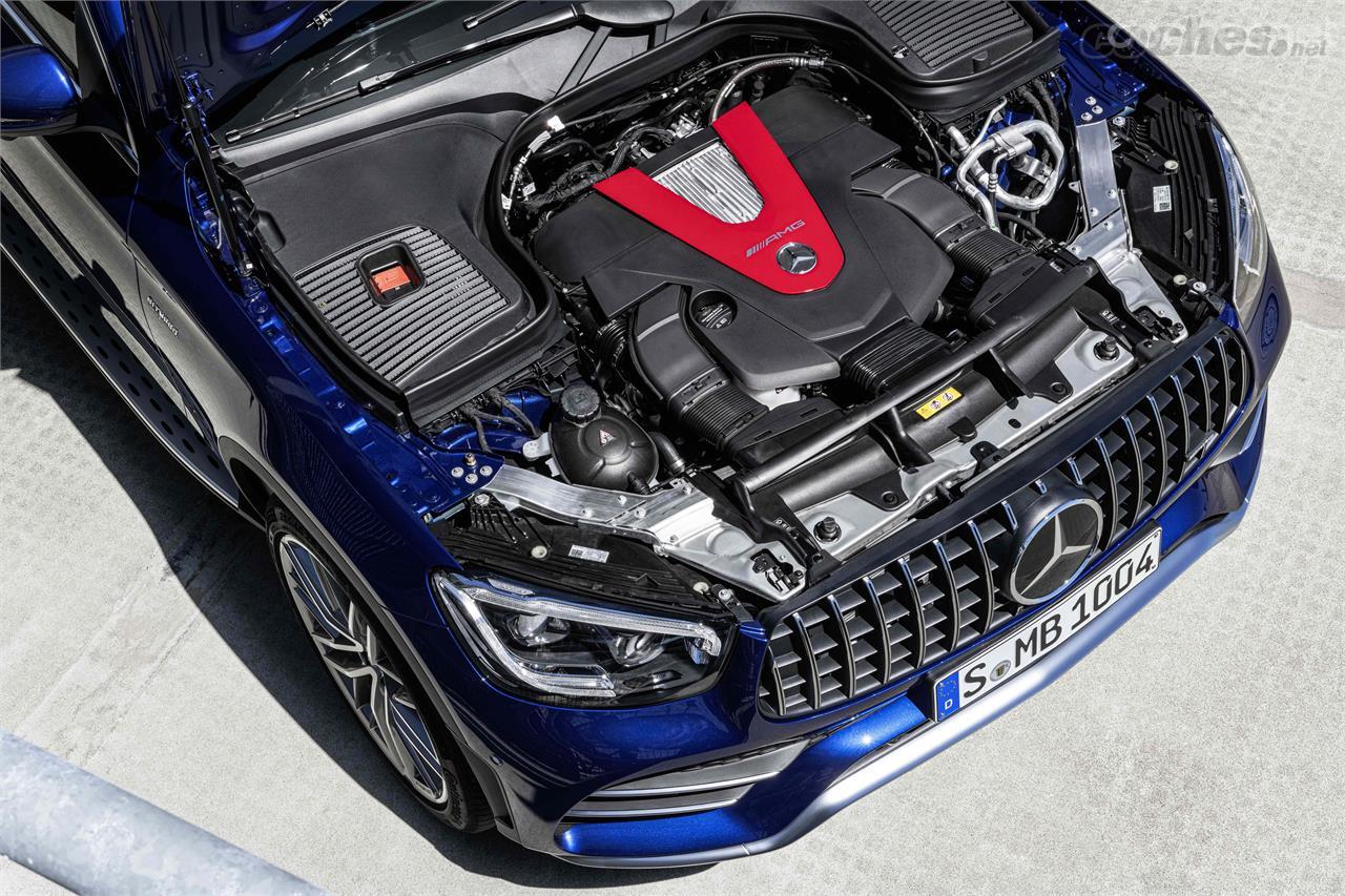 El motor V6 aumenta su potencia hasta los 390 CV, a base de modificar el software e incrementar el tamaño de los turbos. 