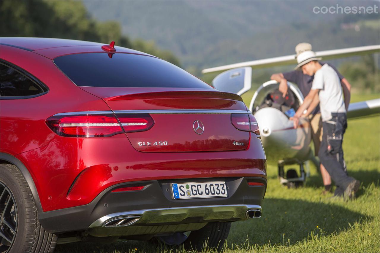 El GLE Coupé se dirige a un tipo de público con un estilo de vida activo, que busca un SUV con carácter e imagen deportiva. 