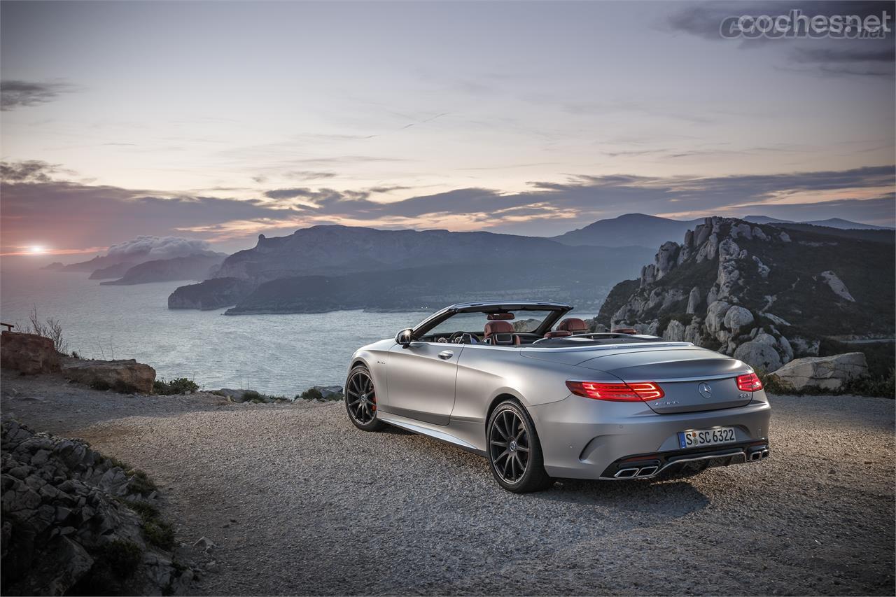 Los AMG S Cabrio montan un sistema de escape variable con el que se puede elegir el tipo de sonido que emite según las circunstancias.