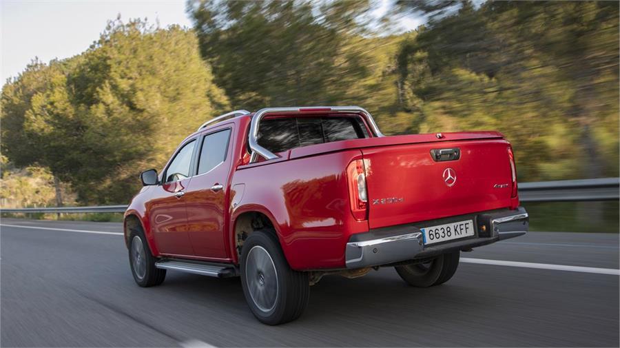 Mercedes-Benz ha buscado ofrecer un pick-up muy confortable en carretera, bien insonorizado y con una respuesta muy progresiva. 