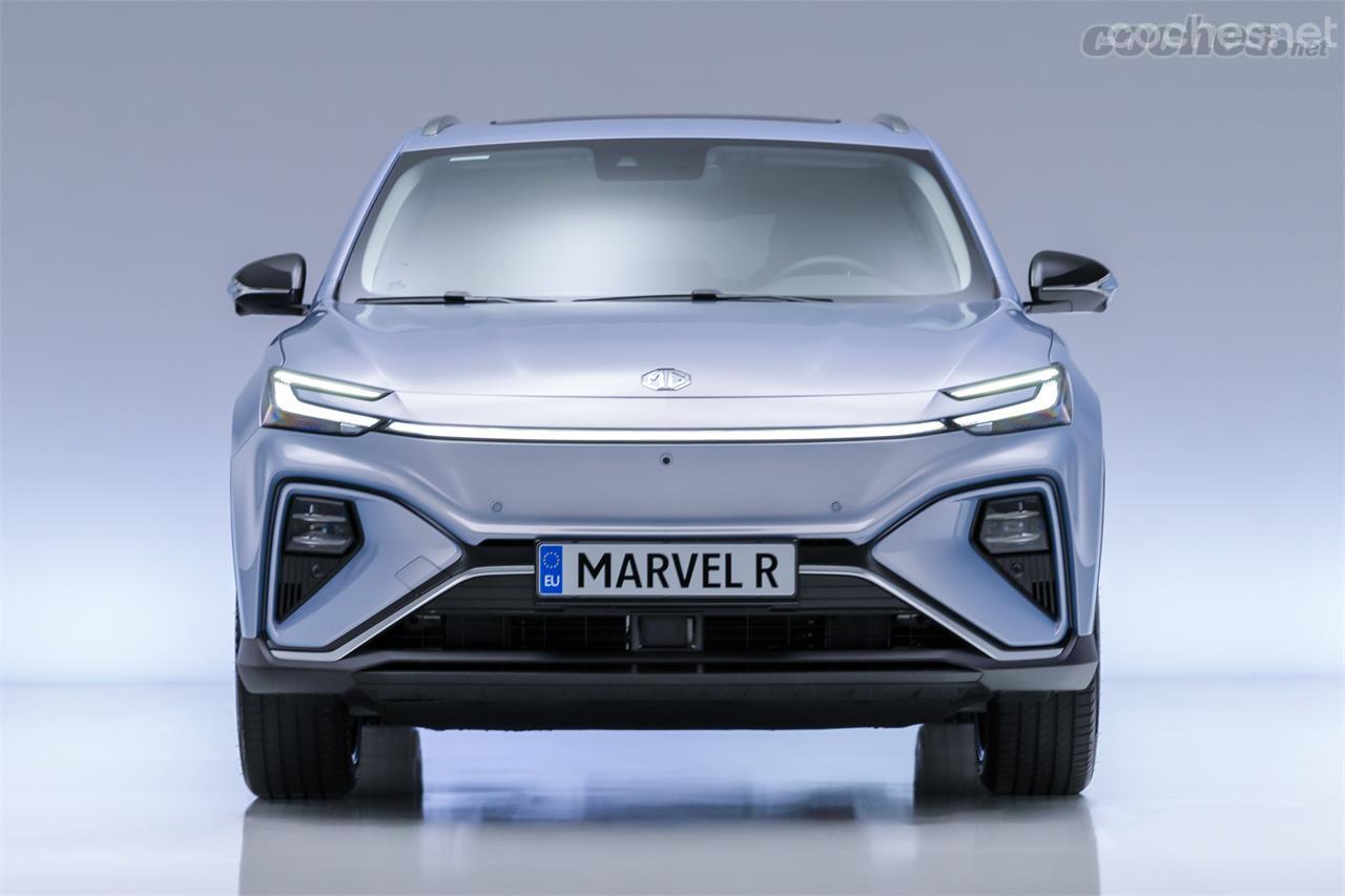 E frontal del MG Marvel R Eléctric es claramente el de un eléctrico 100%, sin calandra. 