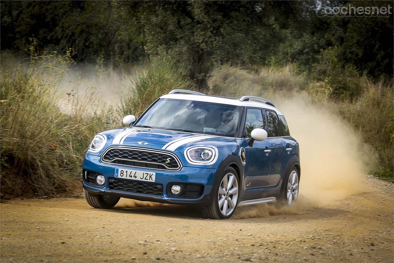 MINI Countryman Cooper S E All4, quien mucho abarca...