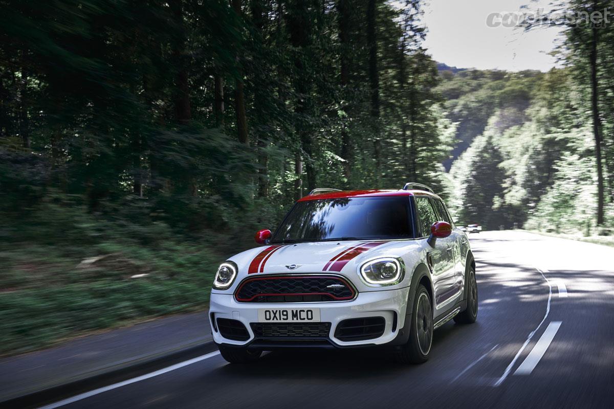 Los tramos de curva son el mejor entorno para el Mini John Cooper Works Countryman.