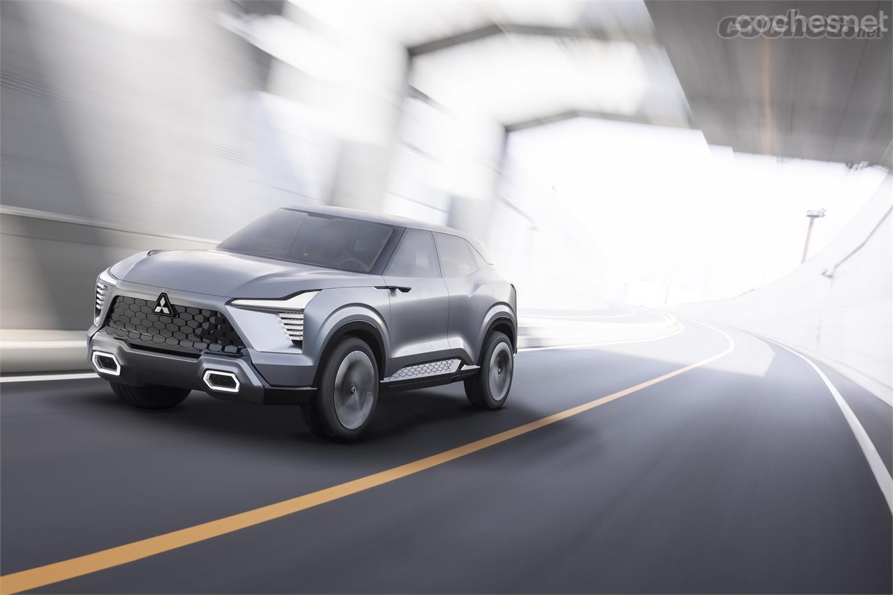 El hecho de que el Mitsubishi XFC Concept sea un prototipo rodante anuncia que su desarrollo está en fase muy avanzada.