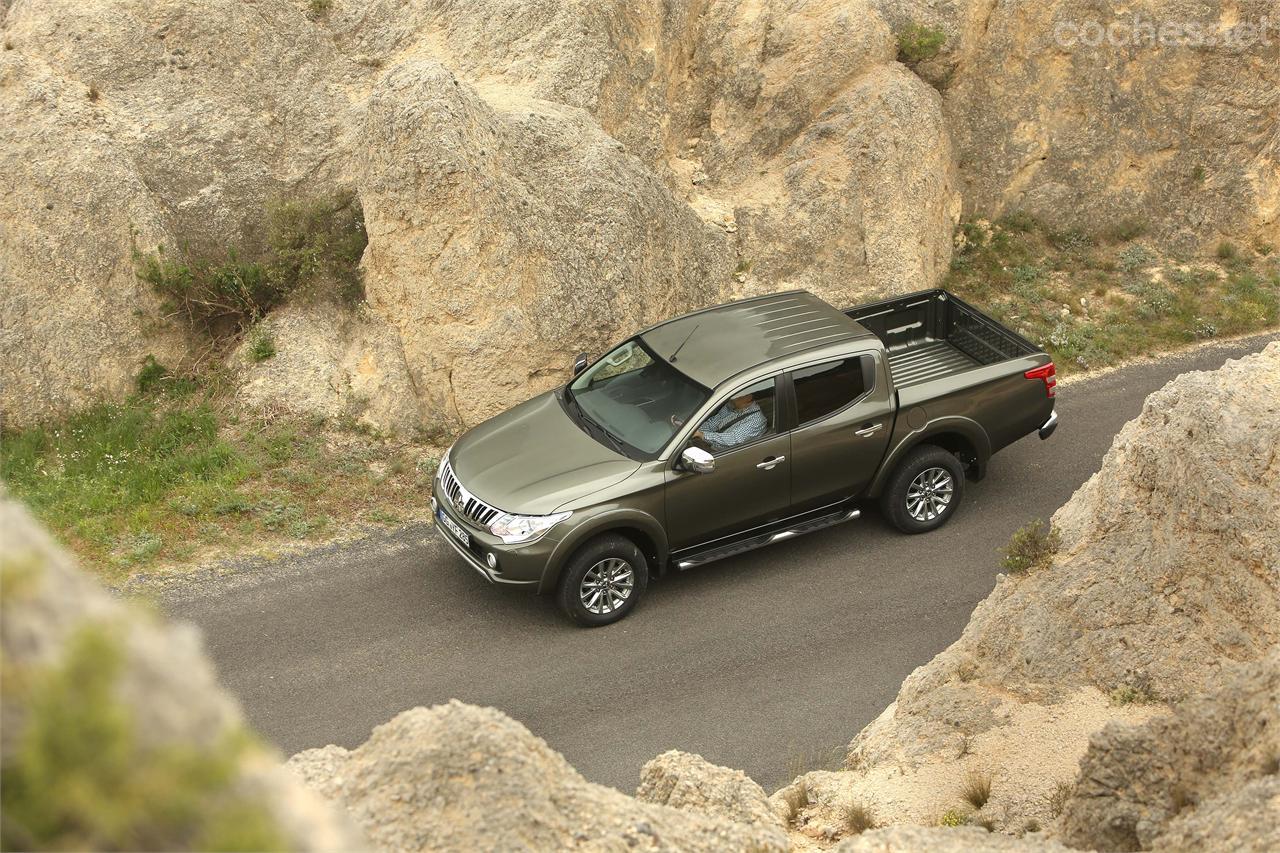 El Mitsubishi L200 es un buen pick-up para el ocio, pero también para trabajar. Su caja de carga ha incrementado su profundidad en 15 mm. (475 mm. en total).