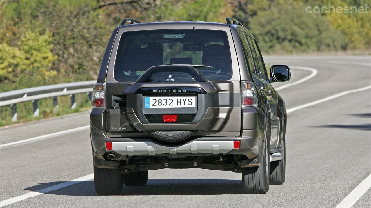 MITSUBISHI Montero - Unfortunately there are only 5 or 6 pure SUVs left on the market.  The practice of 4x4 now has many restrictions.