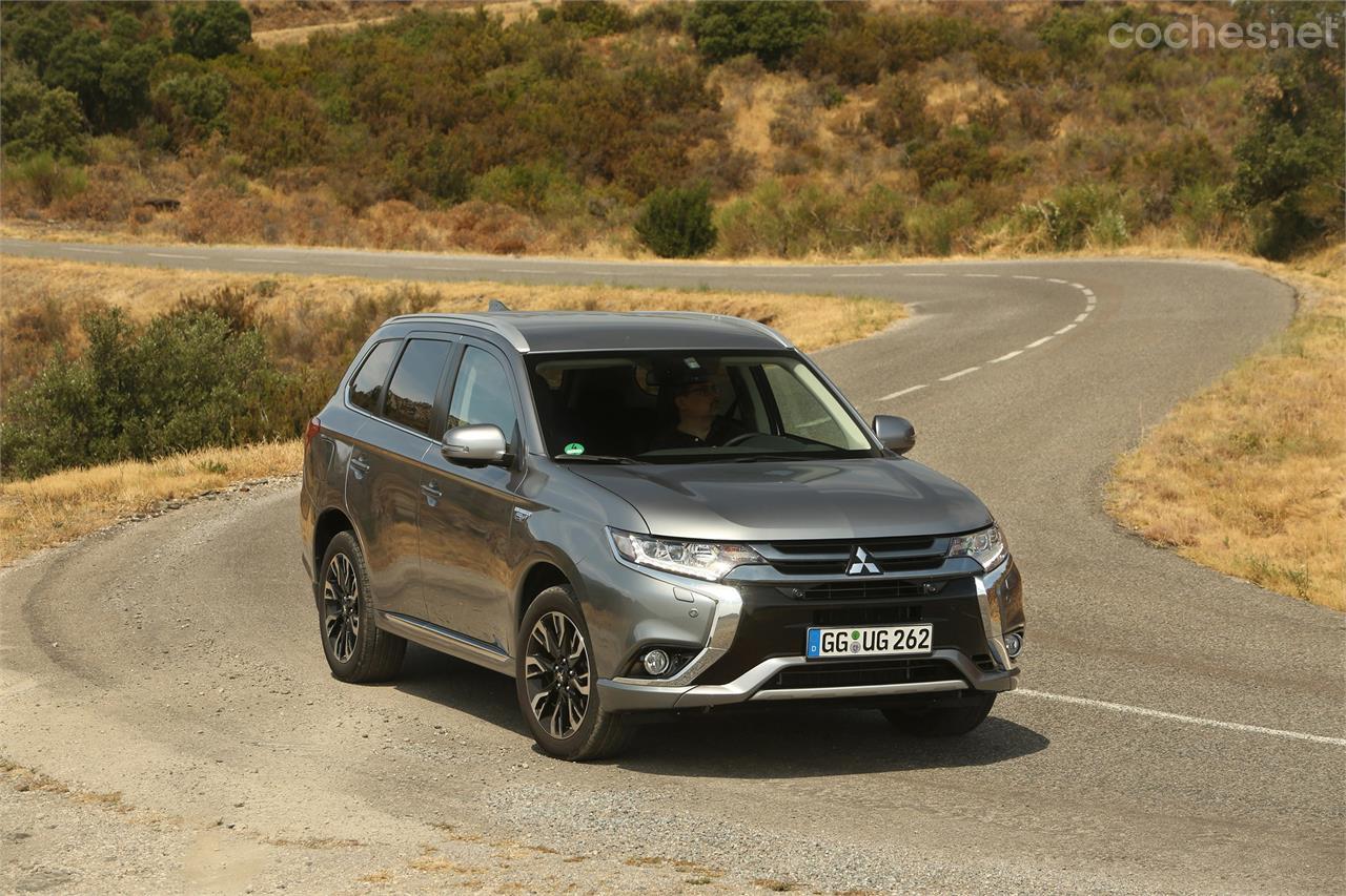 Mitsubishi Outlander PHEV 2016