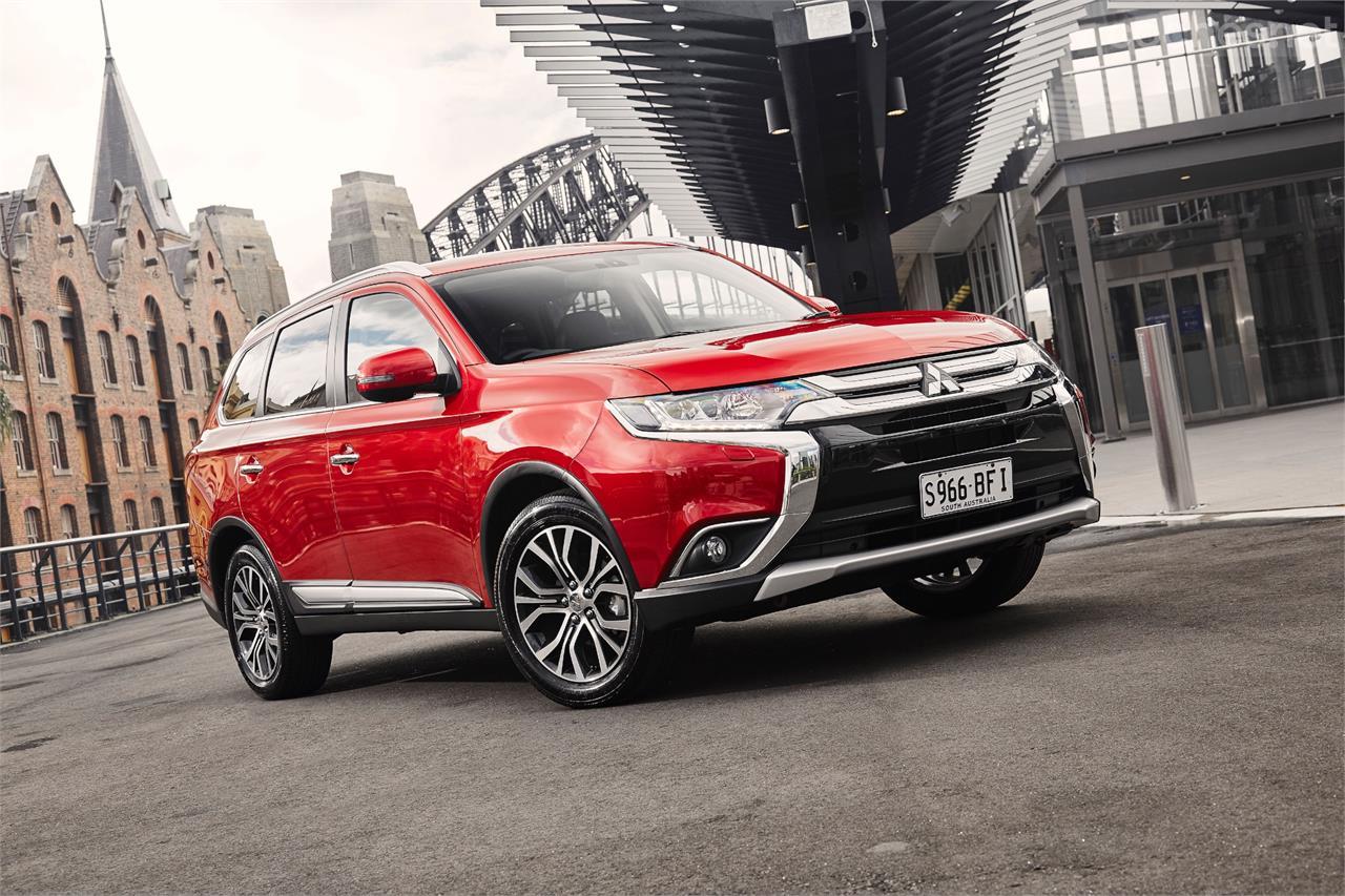 El Outlander 2016 recibe un fuerte rediseño y muchas otras mejoras.