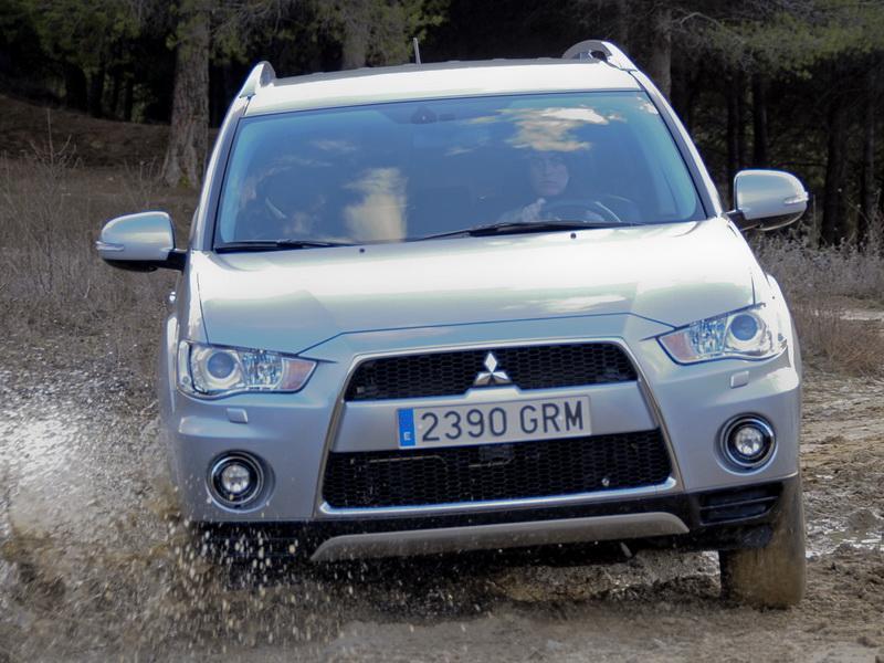 Mitsubishi Outlander 2.2 DI-D TC-SST MOTION